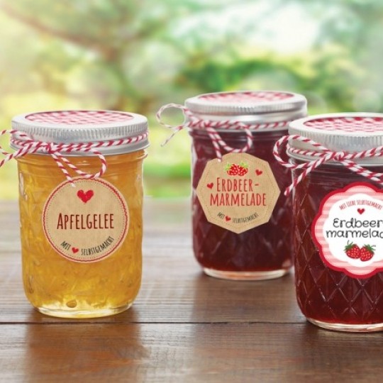 Se etiketter til marmelade og syltetøy her