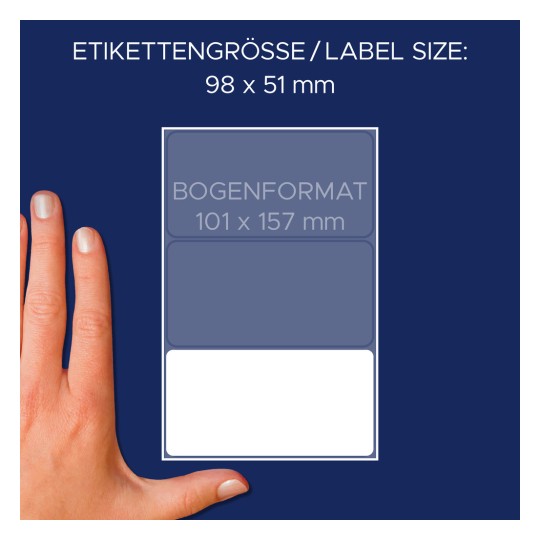 Størrelsessammenligning med hånd, artikkel: 3331, ett ark flerbruksetiketter, format: 98 x 51 mm, farge: Hvit.