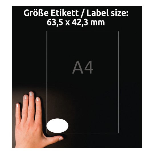 Størrelsesammenligning med hånd, artikkel: 6242-10, ett ark ovale etiketter, format: 63,5 x 42,3 mm, farge: hvit.