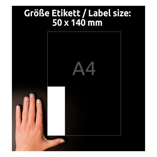 Størrelsessammenligning med hånd, Artikkel: J8875-5, ett ark magnetskilt, format: 50 x 140 mm, farge: hvit.