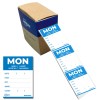 Bildet viser en eske med avtakbare etiketter med blå bakgrunn som viser 'MON' og plasser for dato, vare, mengde, navn og bruk innen detaljer.