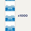 Bildet viser en stabel med avtagbare etiketter for mandag på flere språk, med en total mengde på 1000 etiketter. Hver etikett har et blått design og Avery-logoen.