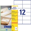 Pakkeillustrasjon med etikettark: Avery Zweckform Resirkulerte Universal-etiketter, Artikkel: LR3424, Format: 105 x 48 mm, Utskriftskompatibilitet: Inkjet, Laser sort/hvitt, Fargelaser, Innhold: 1.200 etiketter / 100 ark, 12 etiketter/ark.