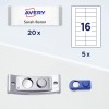 Bildet viser Avery navnelapper, tall, og et par merkelappholdere. Det viser 'Avery'-merket, nevner 'Sarah Baron', angir en mengde på 20 for navnelapper, og viser etikettark med en mengde på 5.